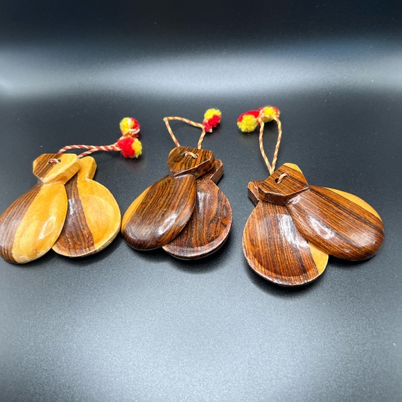 vintage Mexico wood castanets! Made from high-quality materials - Picture 8 of 8